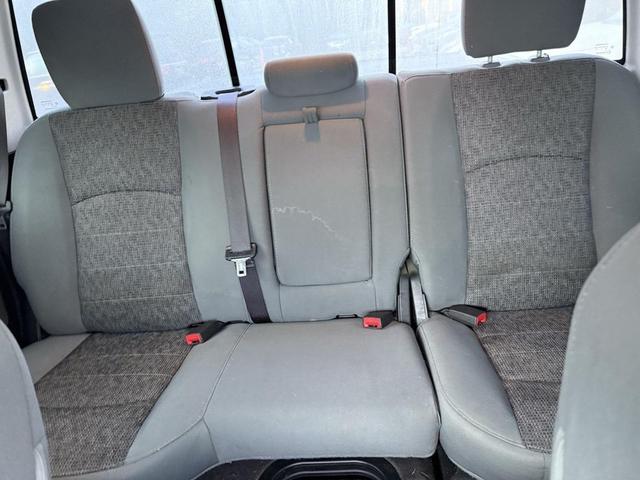 Photo of 2015 Granite Crystal Metallic Clearcoat RAM 1500