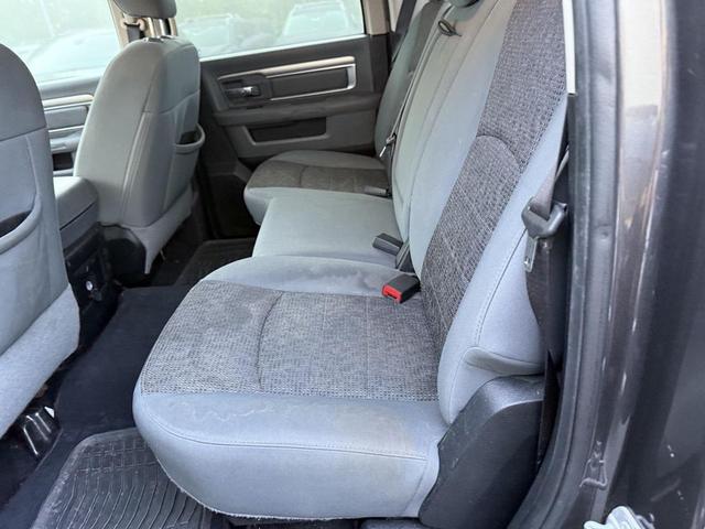 Photo of 2015 Granite Crystal Metallic Clearcoat RAM 1500