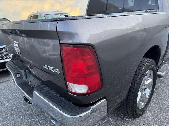 Photo of 2015 Granite Crystal Metallic Clearcoat RAM 1500
