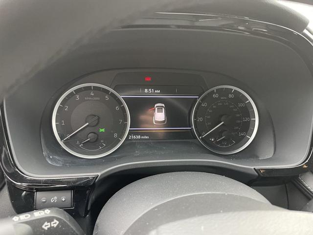 Photo of 2024 Glacier White INFINITI QX60