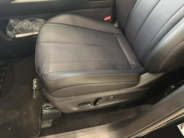 Photo of 2026 Mineral Black INFINITI QX60