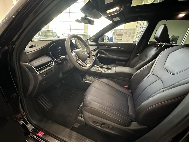 Photo of 2026 Mineral Black INFINITI QX60