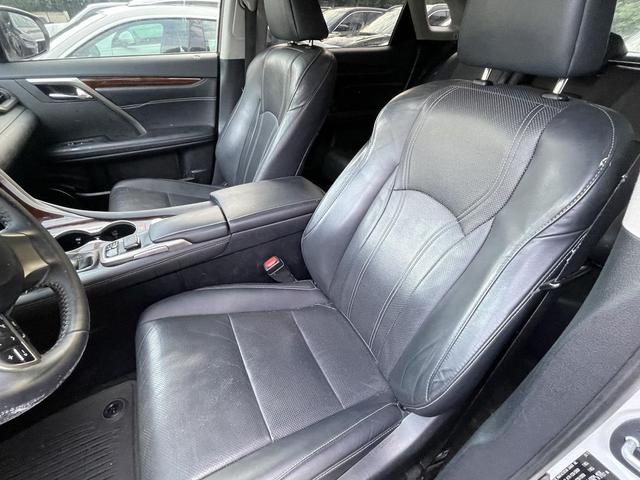 Photo of 2017 White Pearl Lexus RX 350