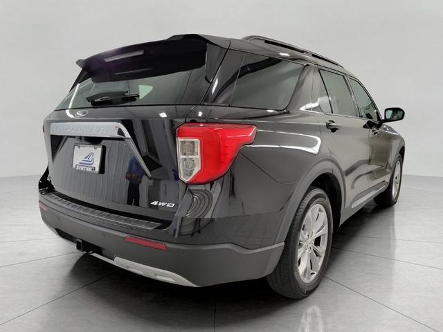 Photo of 2023 Agate Black Metallic Ford Explorer