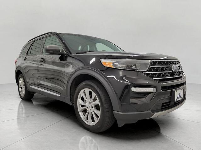Photo of 2023 Agate Black Metallic Ford Explorer