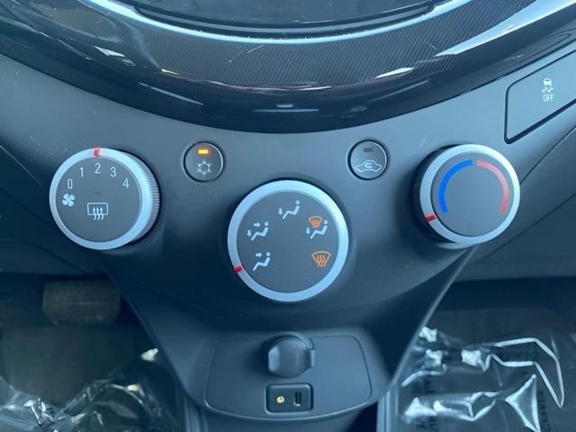 Photo of 2015 Summit White Chevrolet Spark