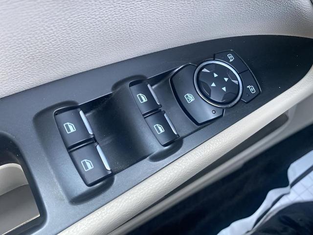 Photo of 2017 Lightning Blue Ford Fusion