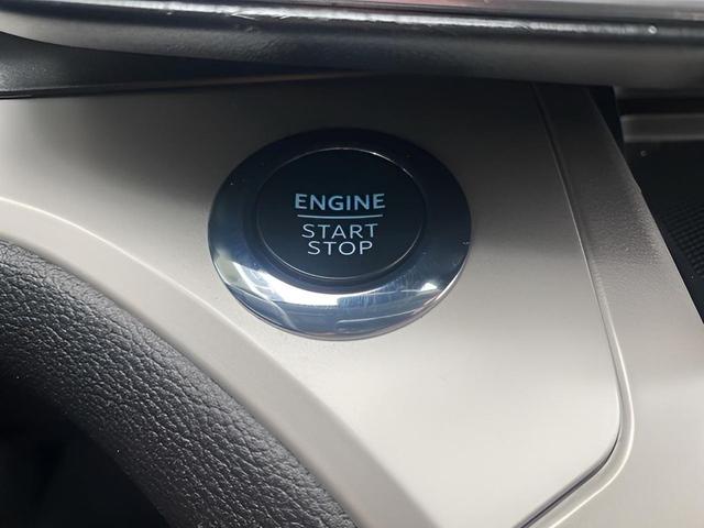 Photo of 2023 Iconic Silver Metallic Ford Explorer