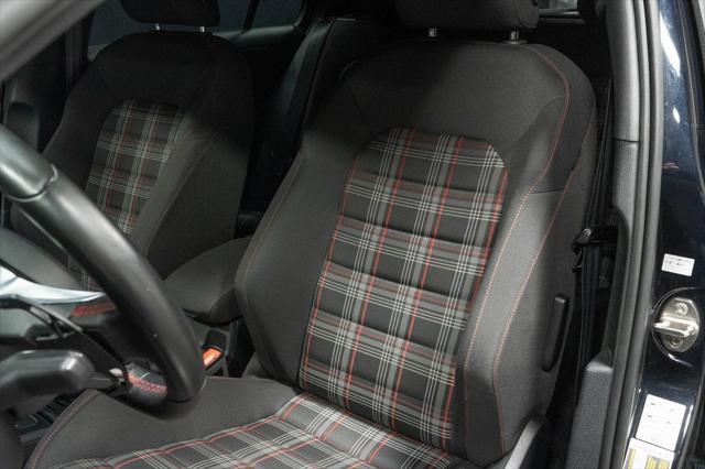 Photo of 2021 Deep Black Volkswagen Golf GTI