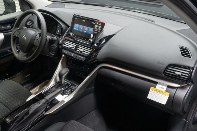 Photo of 2025 Labrador Black Pearl Mitsubishi Eclipse Cross