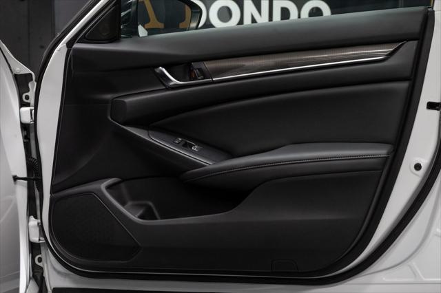 Photo of 2022 Platinum White Pearl Honda Accord