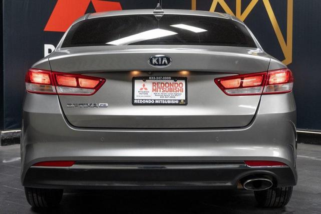 Photo of 2016 Titanium Gray Kia Optima