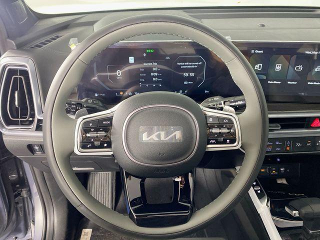 Photo of 2024 Everlasting Silver Kia Sorento