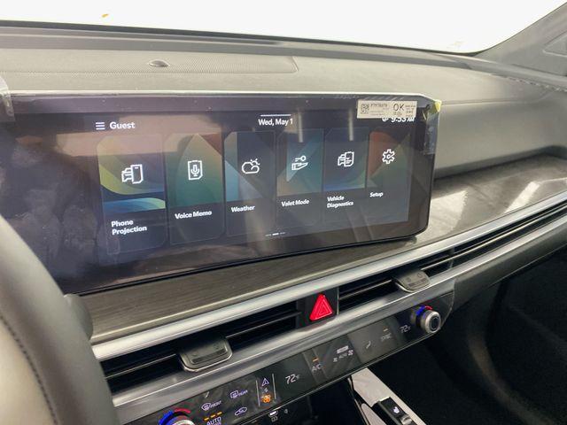 Photo of 2024 Everlasting Silver Kia Sorento