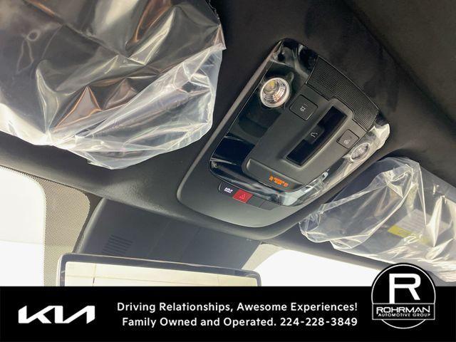 Photo of 2024 Everlasting Silver Kia Sorento