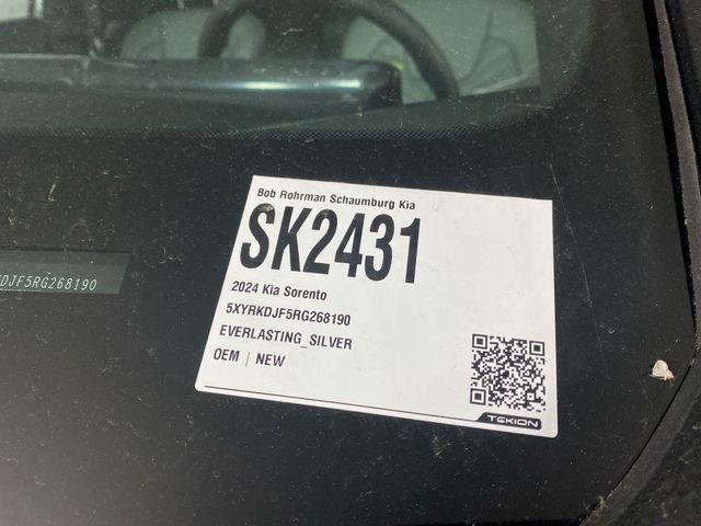 Photo of 2024 Everlasting Silver Kia Sorento