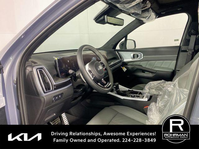 Photo of 2024 Everlasting Silver Kia Sorento