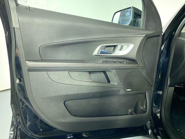 Photo of 2015 Black Chevrolet Equinox