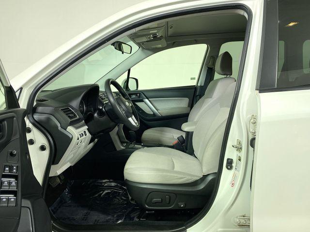 Photo of 2017 Crystal White Pearl Subaru Forester