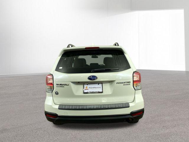 Photo of 2017 Crystal White Pearl Subaru Forester