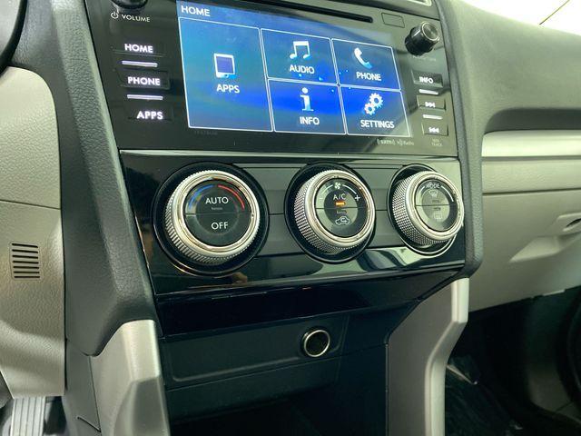 Photo of 2017 Crystal White Pearl Subaru Forester