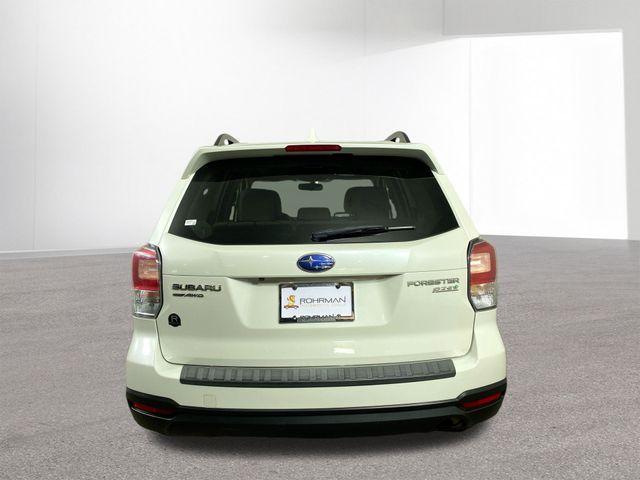 Photo of 2017 Crystal White Pearl Subaru Forester