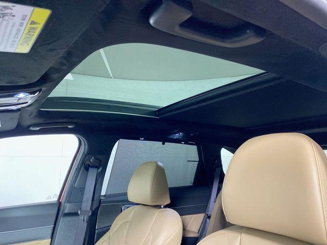 Photo of 2024 Red Kia Sorento