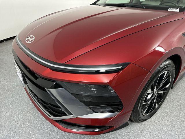 Photo of 2024 Red Hyundai SONATA
