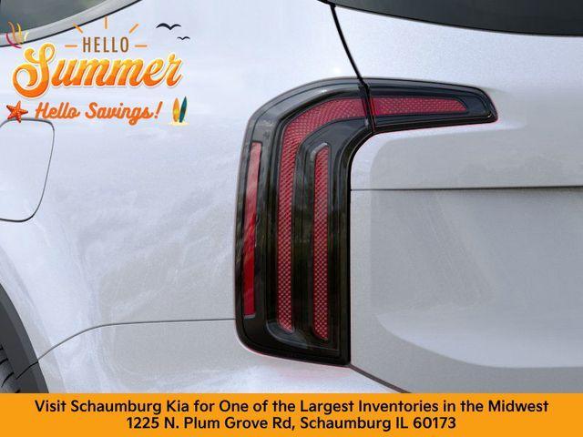 Photo of 2025 Glacial White Pearl Kia Telluride