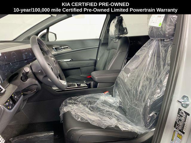 Photo of 2024 Ebony Black Kia Sportage
