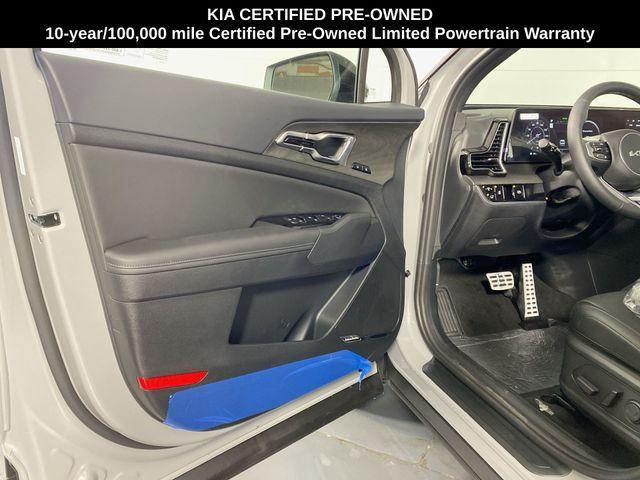 Photo of 2024 Ebony Black Kia Sportage
