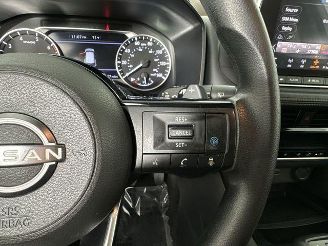 Photo of 2022 Brilliant Silver Metallic Nissan Rogue