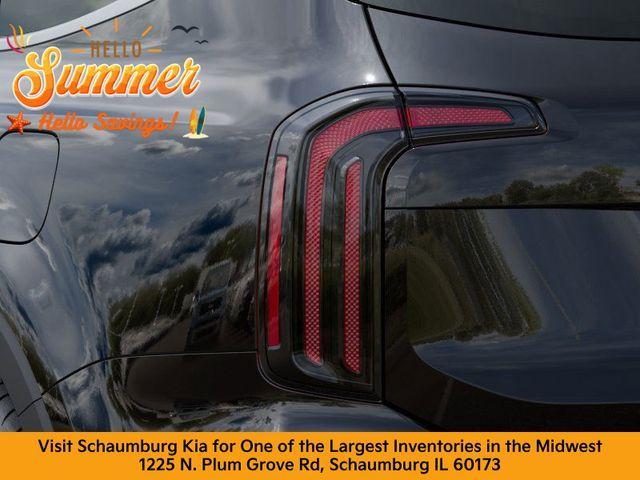 Photo of 2025 Ebony Black Kia Telluride