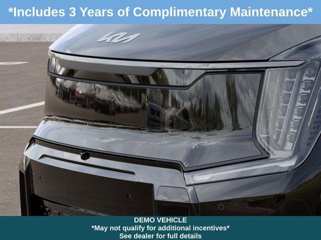 Photo of 2026 Ebony Black Kia EV9