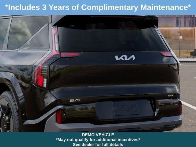 Photo of 2026 Ebony Black Kia EV9