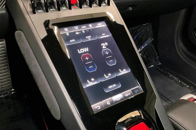 Photo of 2022 Black Lamborghini Huracan EVO