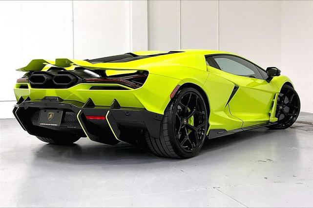 Photo of 2024 Verde Scandal Metallic Lamborghini Revuelto