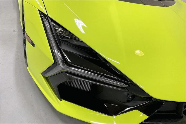 Photo of 2024 Verde Scandal Metallic Lamborghini Revuelto