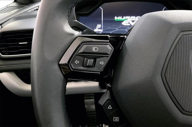 Photo of 2024 Bianco Icarus Metallic Lamborghini Huracan EVO