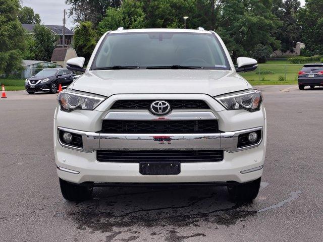 Photo of 2016 White Toyota 4Runner