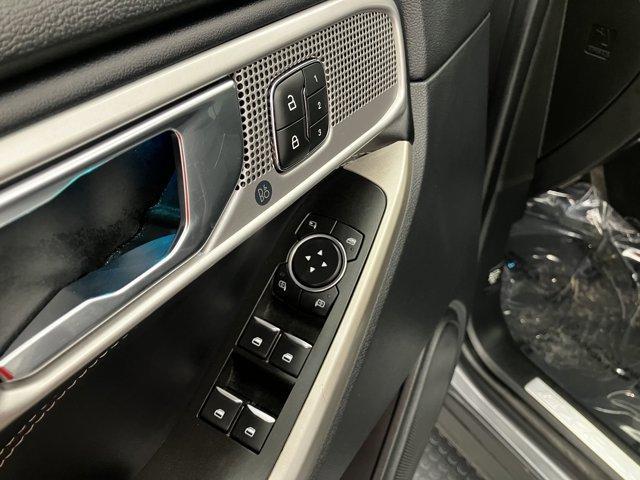 Photo of 2022 Carbonized Gray Ford Explorer