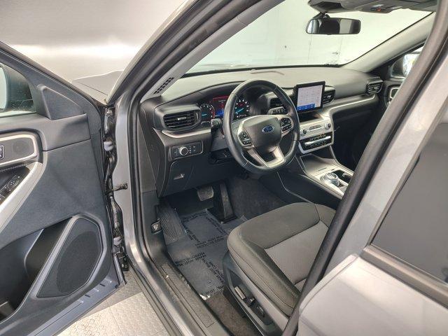 Photo of 2022 Gray Ford Explorer
