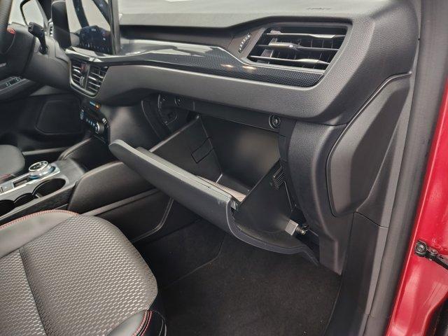 Photo of 2024 Rapid Red Metallic Tinted Clearcoat Ford Escape