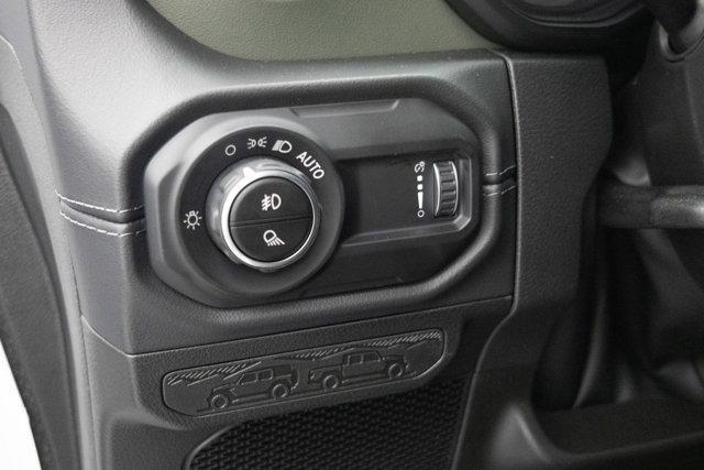 Photo of 2025 Bright White Jeep Gladiator