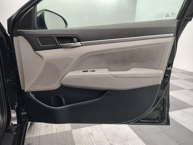 Photo of 2017 Phantom Black Hyundai ELANTRA