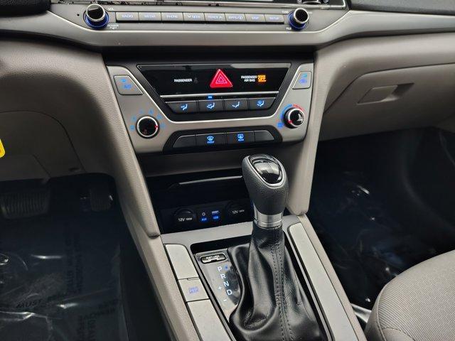 Photo of 2017 Phantom Black Hyundai ELANTRA