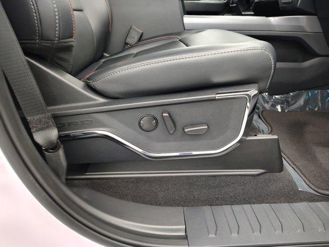 Photo of 2024 Star White Ford F-250