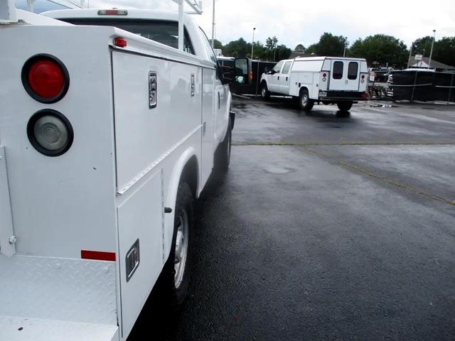 Photo of 2011 Oxford White Ford F-350