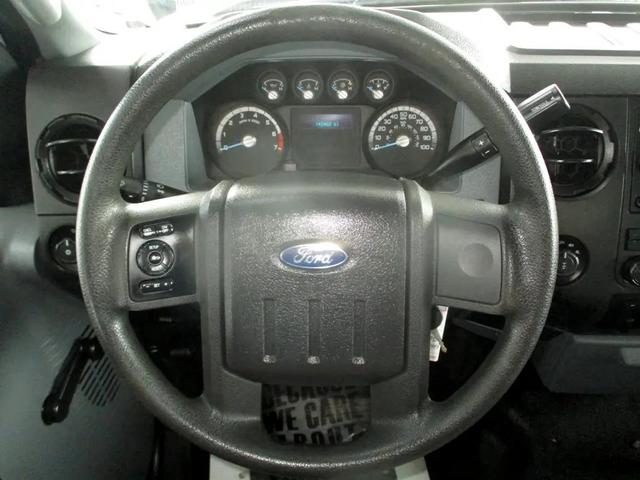 Photo of 2011 Oxford White Ford F-350