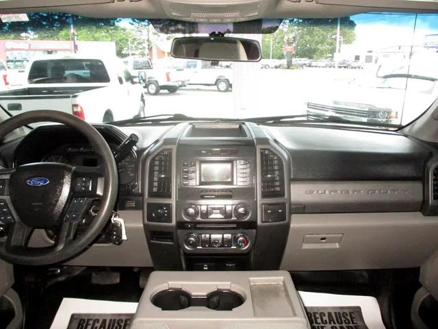 Photo of 2017 Oxford White Ford F-250